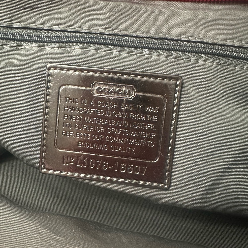 Coach Poppy Red Grafitti Heart Print Tote Bag - Picture 9 of 9